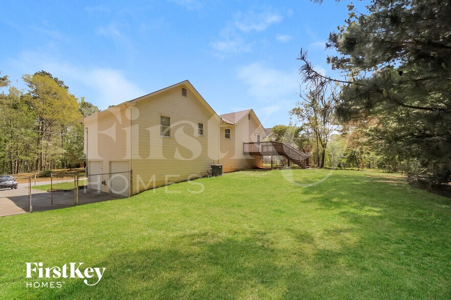 Building Photo - 216 Silverthorne Pass