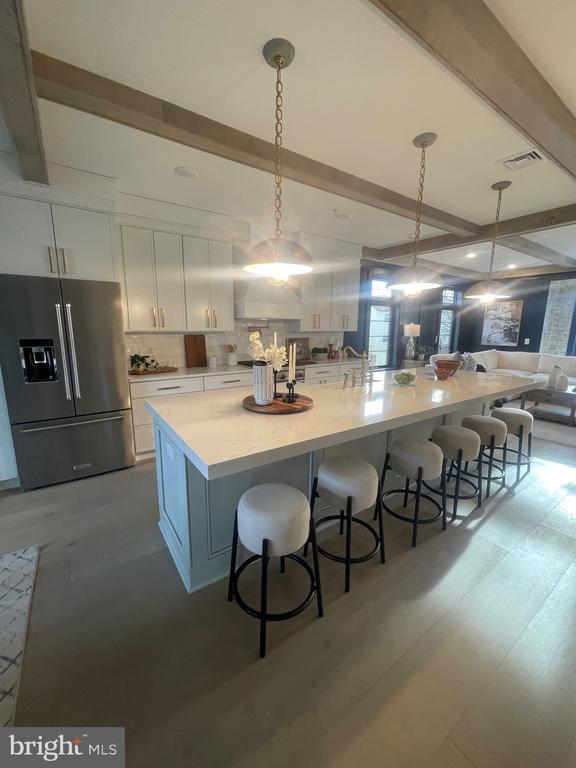 Building Photo - 7519R Ridge Ave