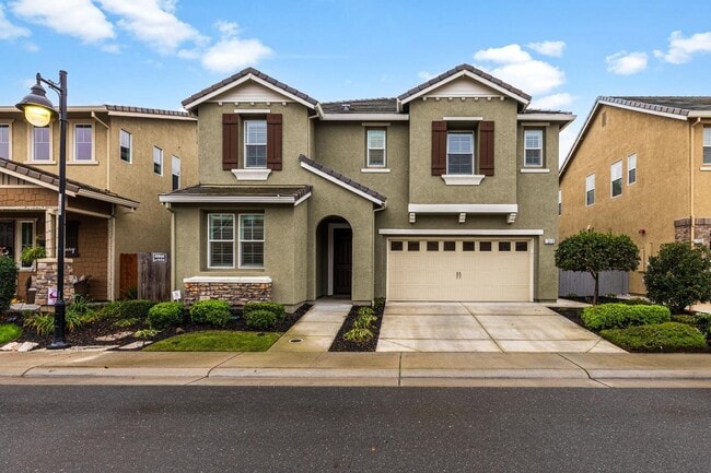 Building Photo - 4 Bedroom Upscale Rocklin Home Available NOW