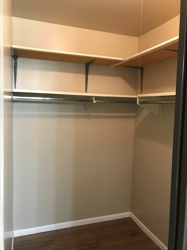 Building Photo - 7010 Newport Dr