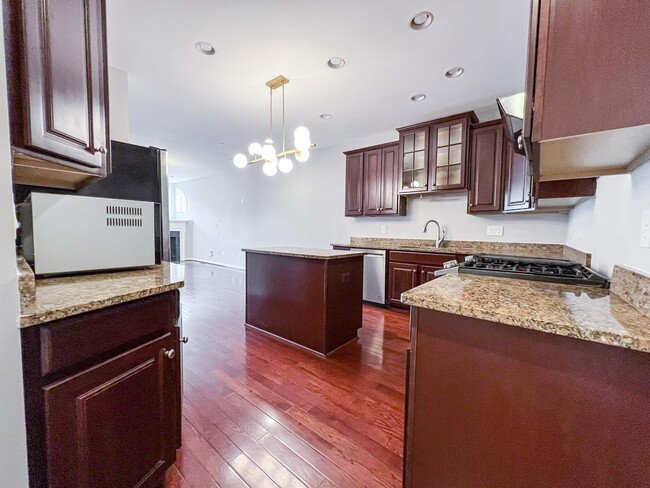 Building Photo - 3909 Beeker Mill Pl