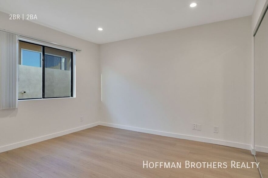 Building Photo - 1520 N Vista St