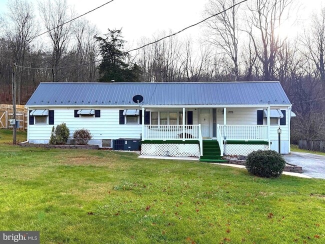 Primary Photo - 1716 W Philadelphia Ave