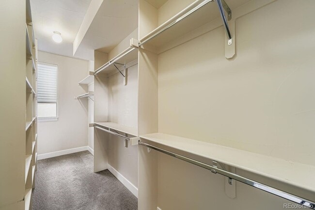 Building Photo - 2915 Umatilla St