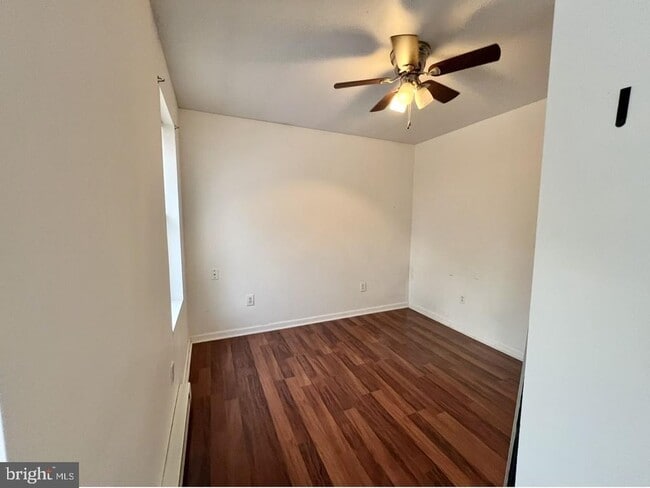 Building Photo - 2106 E Chelten Ave