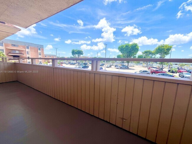 Building Photo - 17530 NW 68th Ave