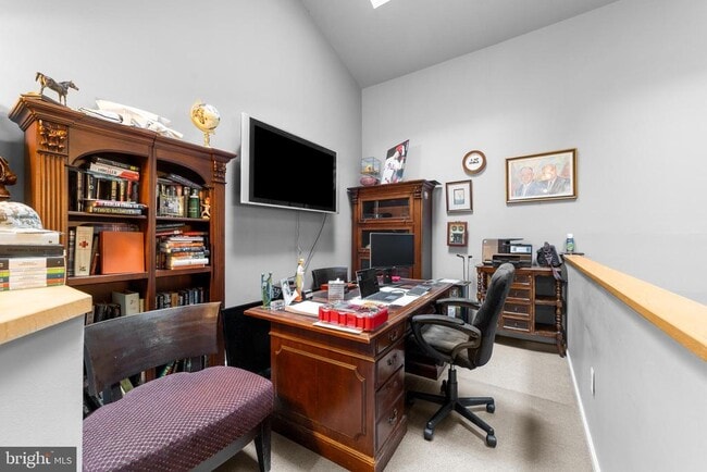 Building Photo - 42 Woodmont Dr