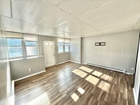 Building Photo - 403 25th St