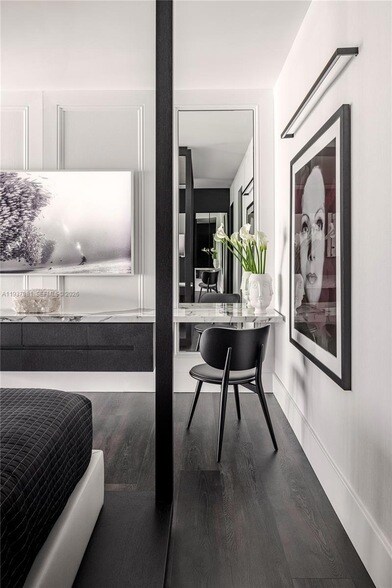 Building Photo - 1040 Biscayne Blvd