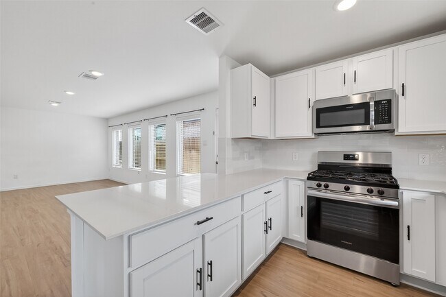 Building Photo - 3039 Ash Ray Dr