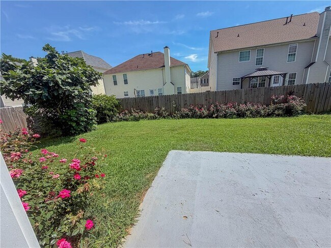 Building Photo - 2760 Rusticwood Dr SW