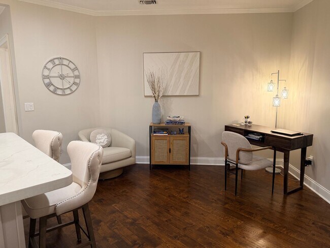 Building Photo - Stunning Luxury, Two Bedroom Creek Front Condo in Hilton Head Plantation