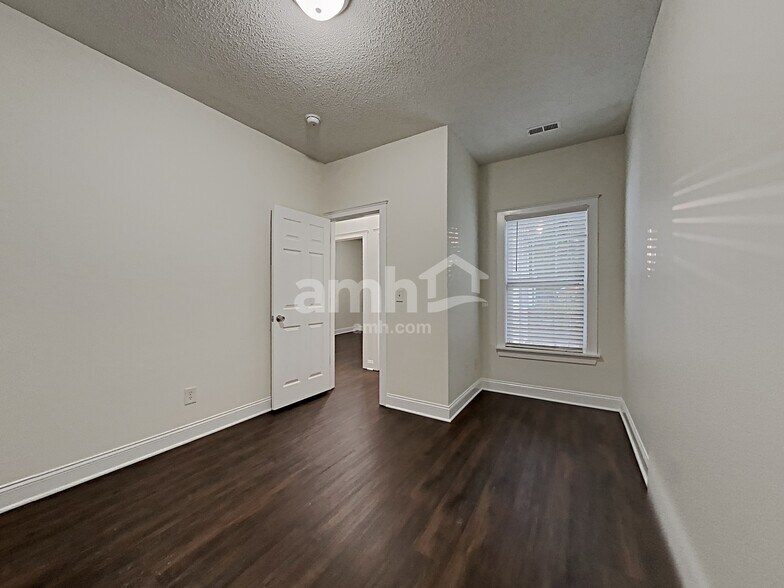 Building Photo - 13429 Glencreek Ln