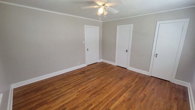 Building Photo - SEPTEMBER RENT SPECIAL! 2 Bed, 1 Bath Home Available in Greenville
