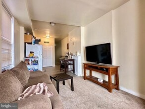 Building Photo - 1429 W Norris St