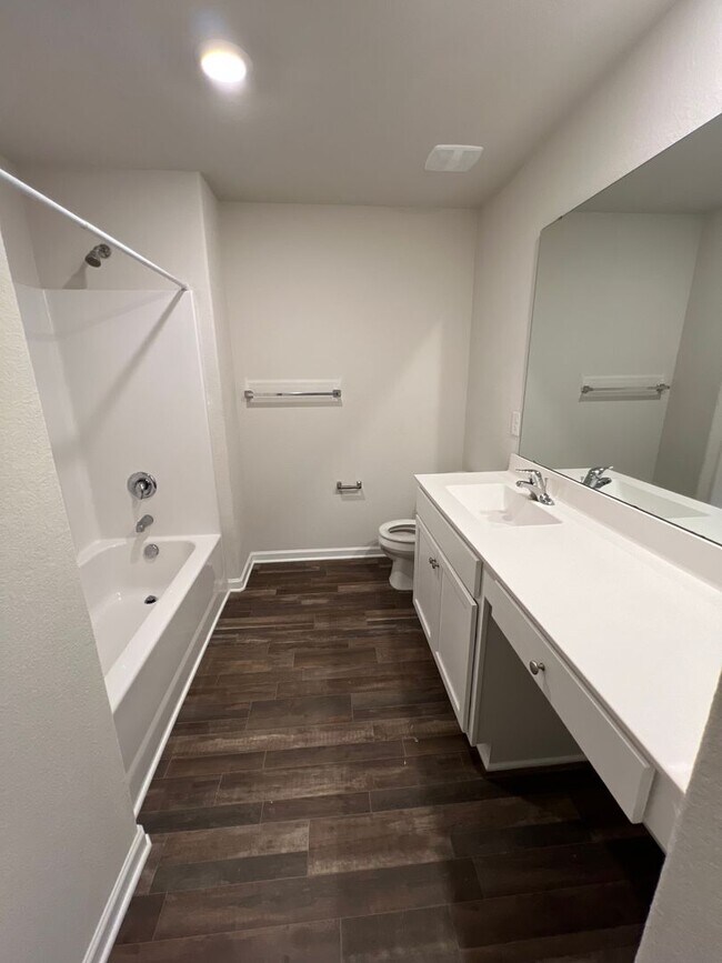 Building Photo - Charming 3 Bedroom Home Located In Zebulon NC!!!