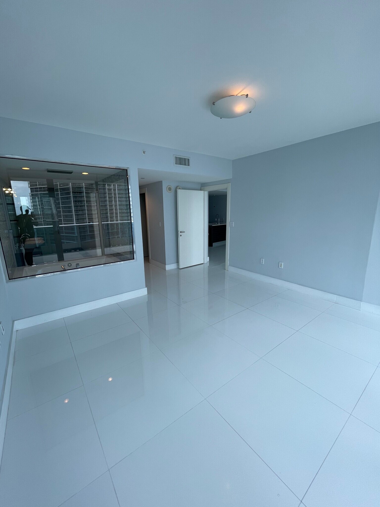 Building Photo - 200 Biscayne Boulevard Way