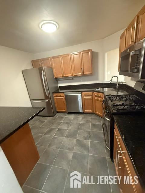 Building Photo - 45 Chatham Square