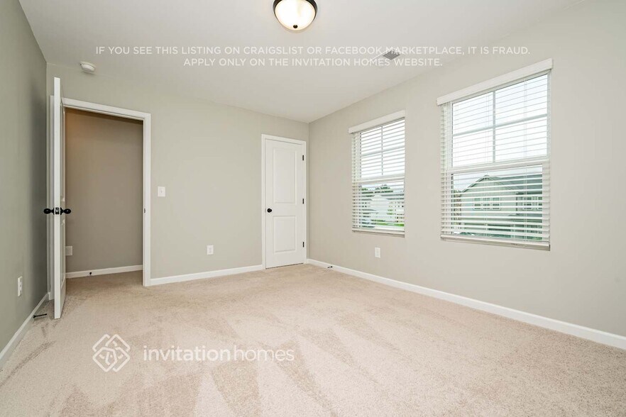 Building Photo - 1002 Starmoss Ln
