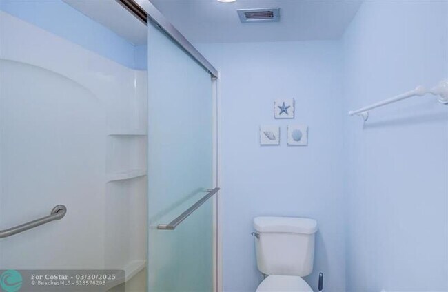 Building Photo - 9940 S Ocean Dr