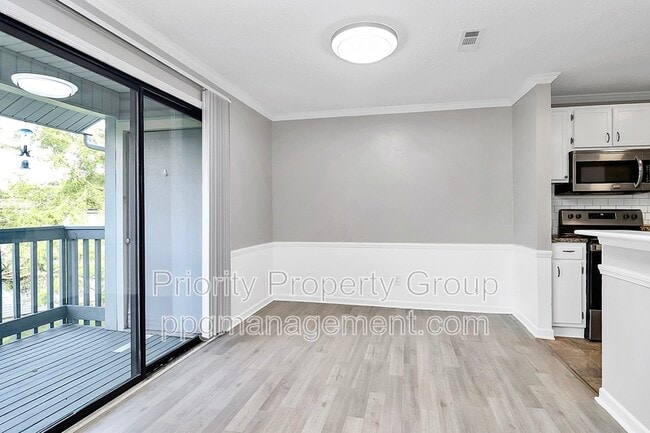 Building Photo - 10971 Harrowfield Rd