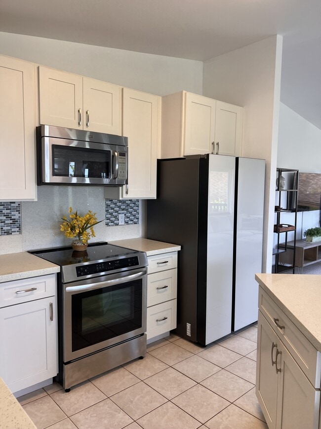 Building Photo - 47-069-69 Laenani Dr