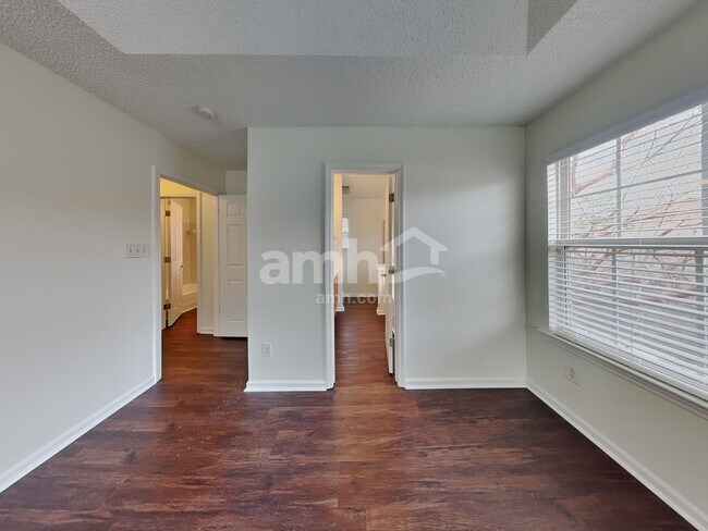 Building Photo - 13316 Woodland Farm Dr