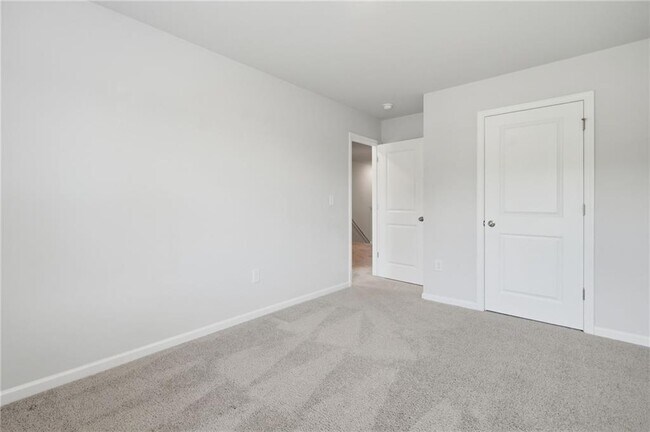 Building Photo - 157 Vlg Grn Dr NW