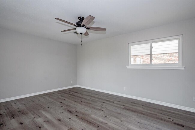 Building Photo - 3410 Truxton Dr