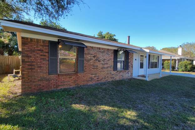 Building Photo - 1223 Redwood Ln