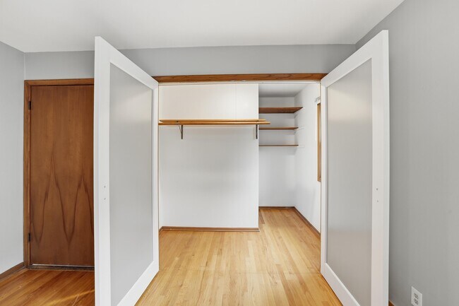Building Photo - 4538 N Larkin St