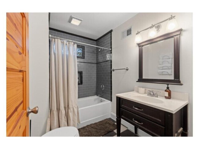 Building Photo - 120 Kendene St