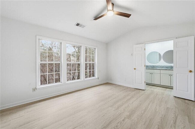 Building Photo - 3349 Lathenview Ct