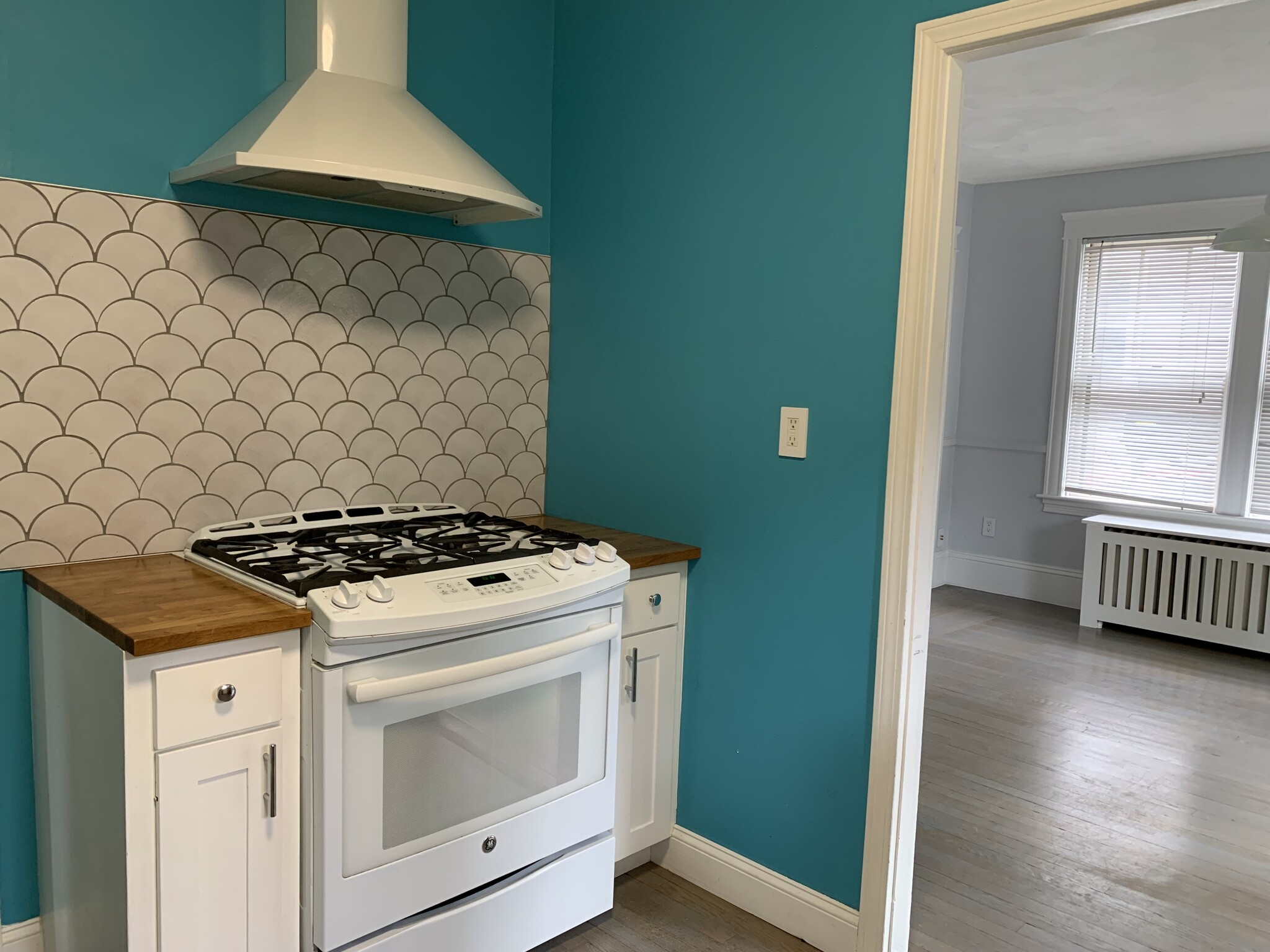 Kitchen - 34 Blodgett Ave