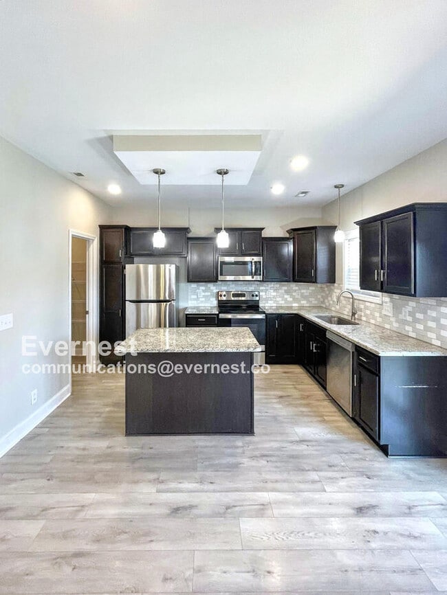 Building Photo - 809 Marksman Ct