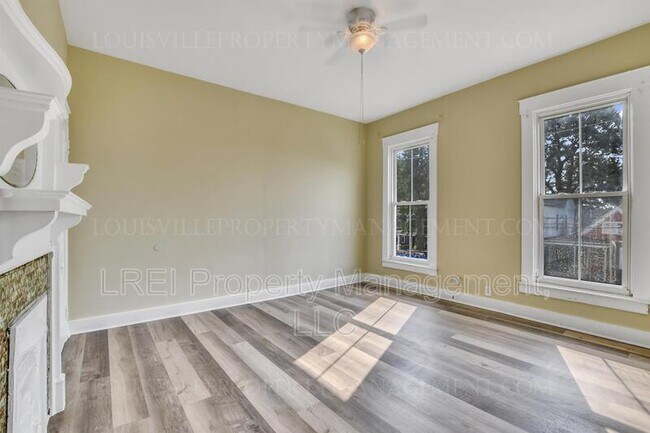 Building Photo - 221 Pope St