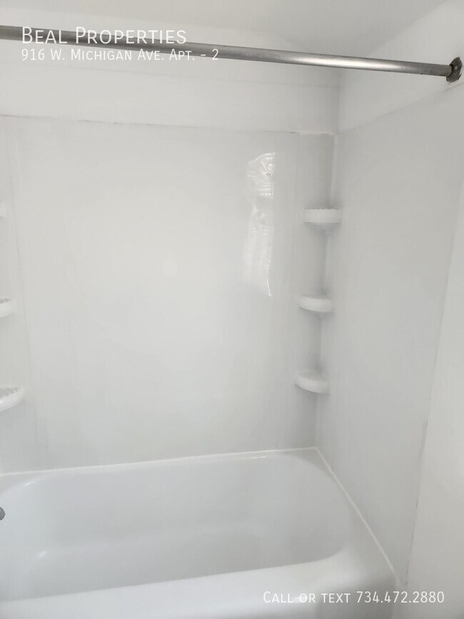 Building Photo - 916 W Michigan Ave