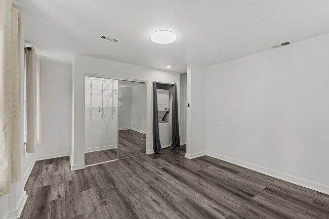 Building Photo - 4733 Butler St
