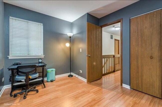 Building Photo - 249 Brittany Dr