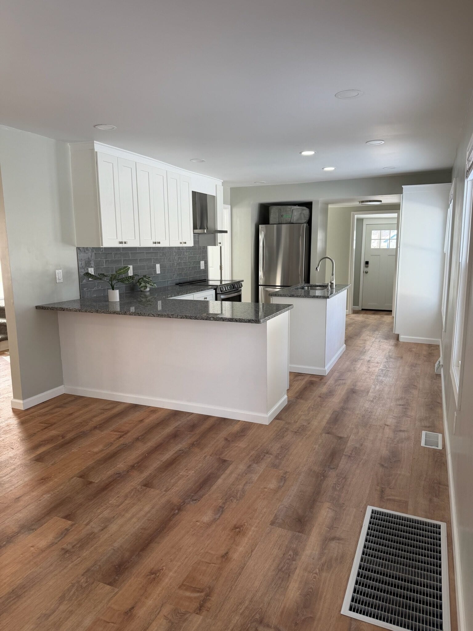 Building Photo - 28 Quinn Rd