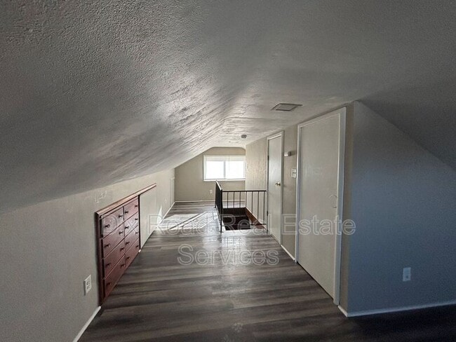 Building Photo - 525 Harrison Ave