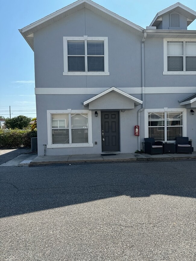 Building Photo - 3867 74th Way N