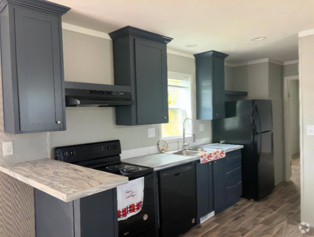 Building Photo - 547 Lee Hy Dr