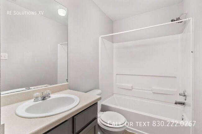 Building Photo - 10714 Mathom Landing