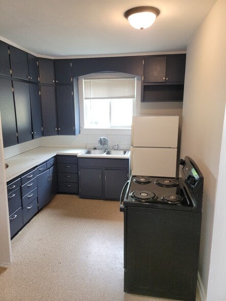 Kitchen - 410 Ramsdell St