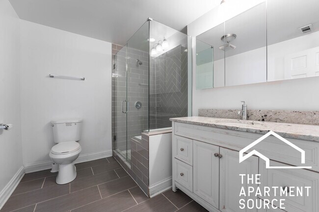 Building Photo - 2450 N Milwaukee Ave