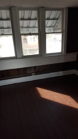 Building Photo - Move Right In!  What a great value