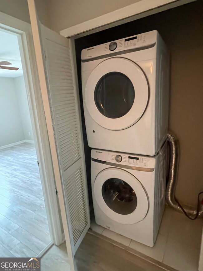 Building Photo - 147 Long Leaf