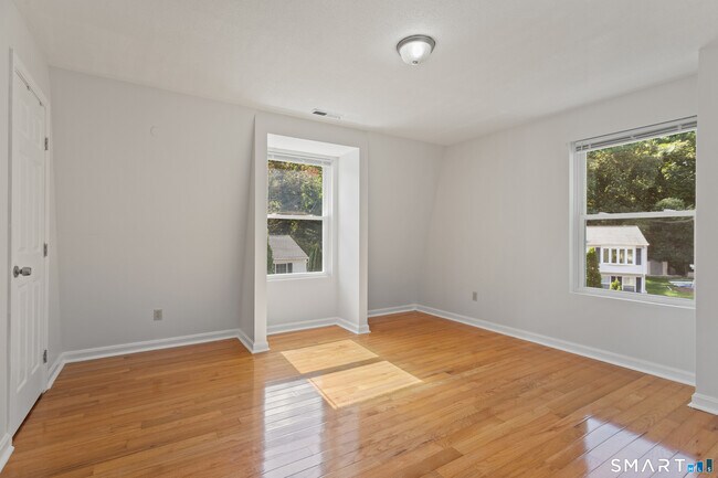 Building Photo - 124 Branca Ct