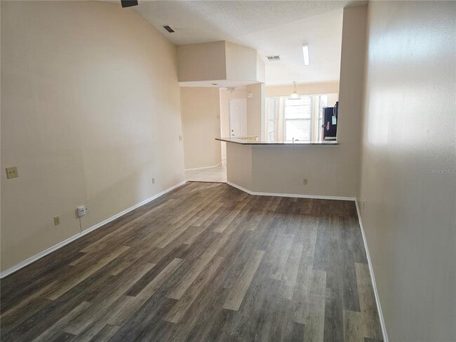 Building Photo - 7543 Sugar Bend Dr